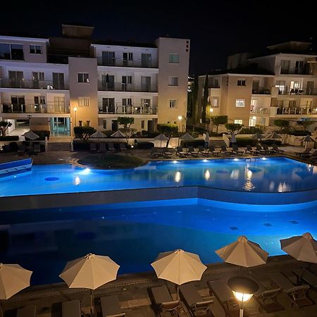 Ferienwohnung Elysia Park Paphos Exterior foto