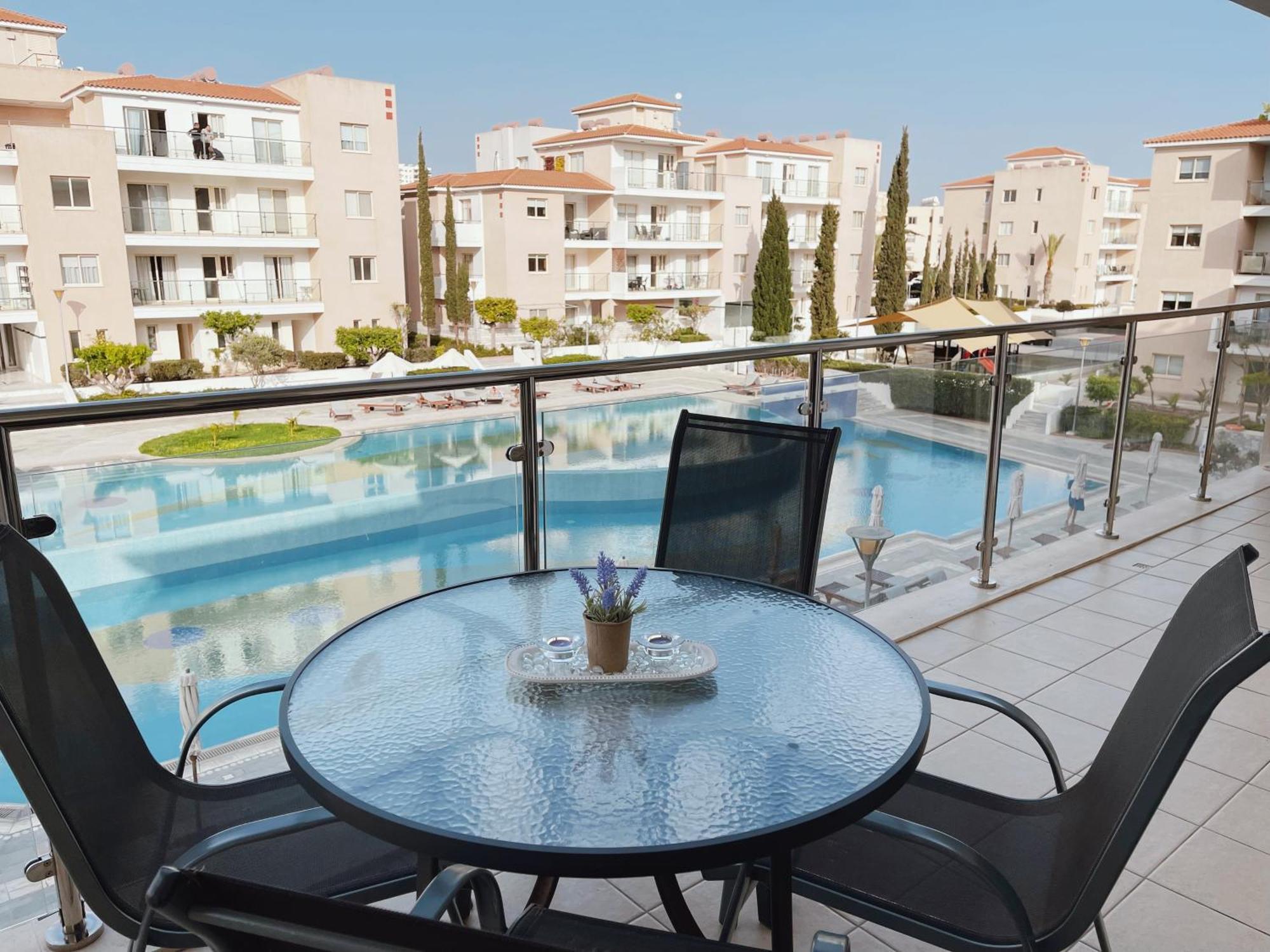 Ferienwohnung Elysia Park Paphos Exterior foto