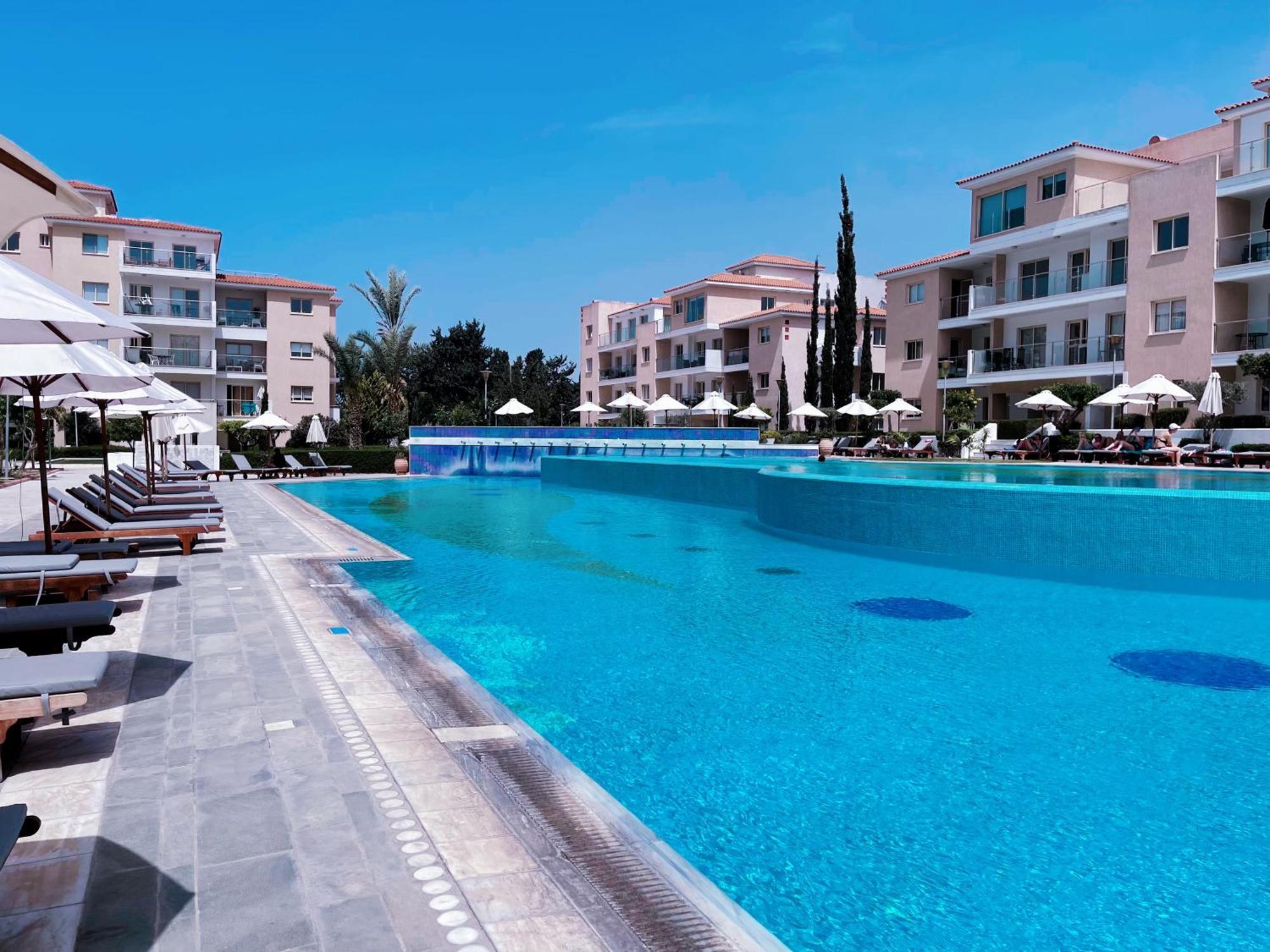 Ferienwohnung Elysia Park Paphos Exterior foto
