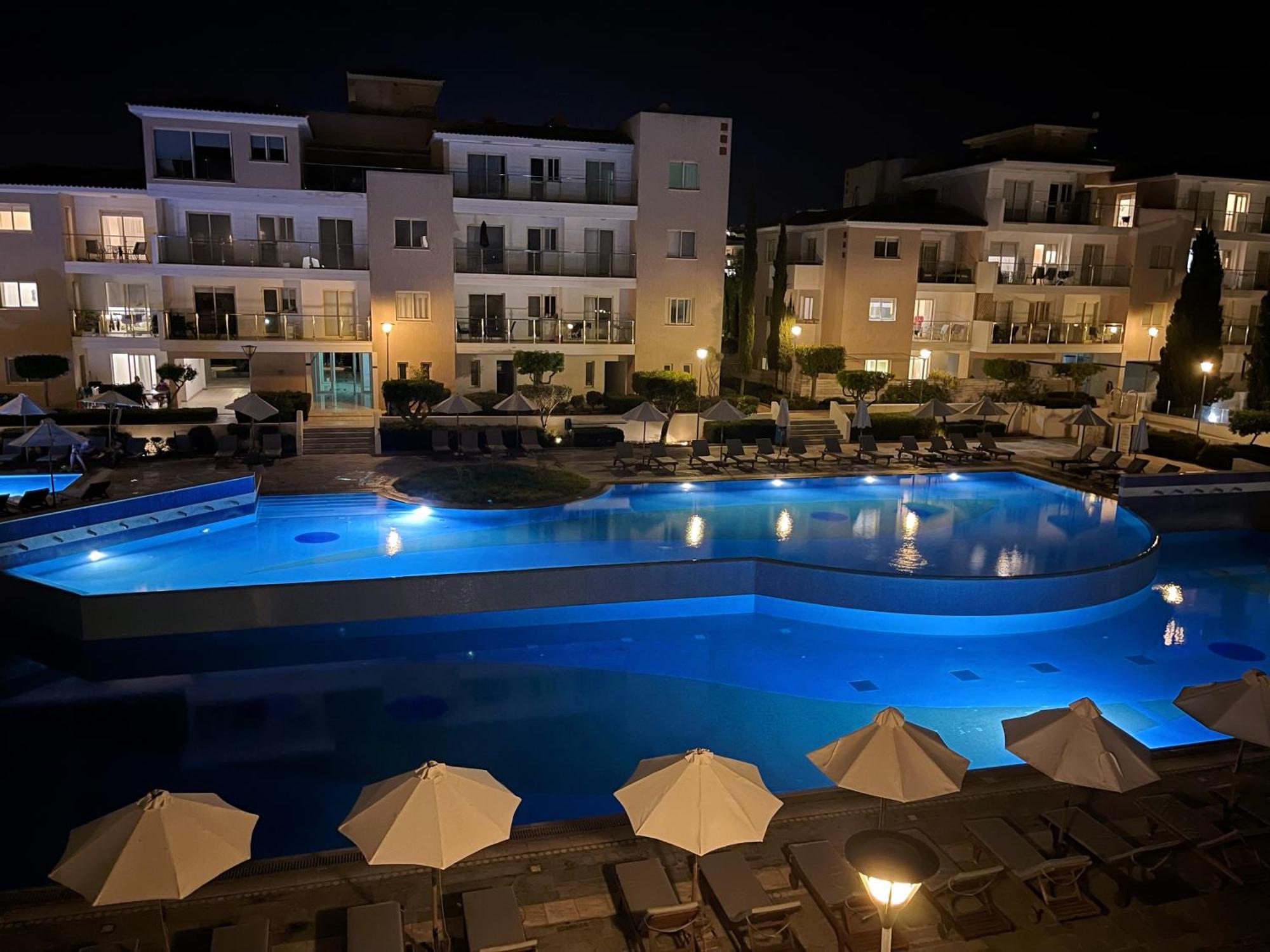 Ferienwohnung Elysia Park Paphos Exterior foto