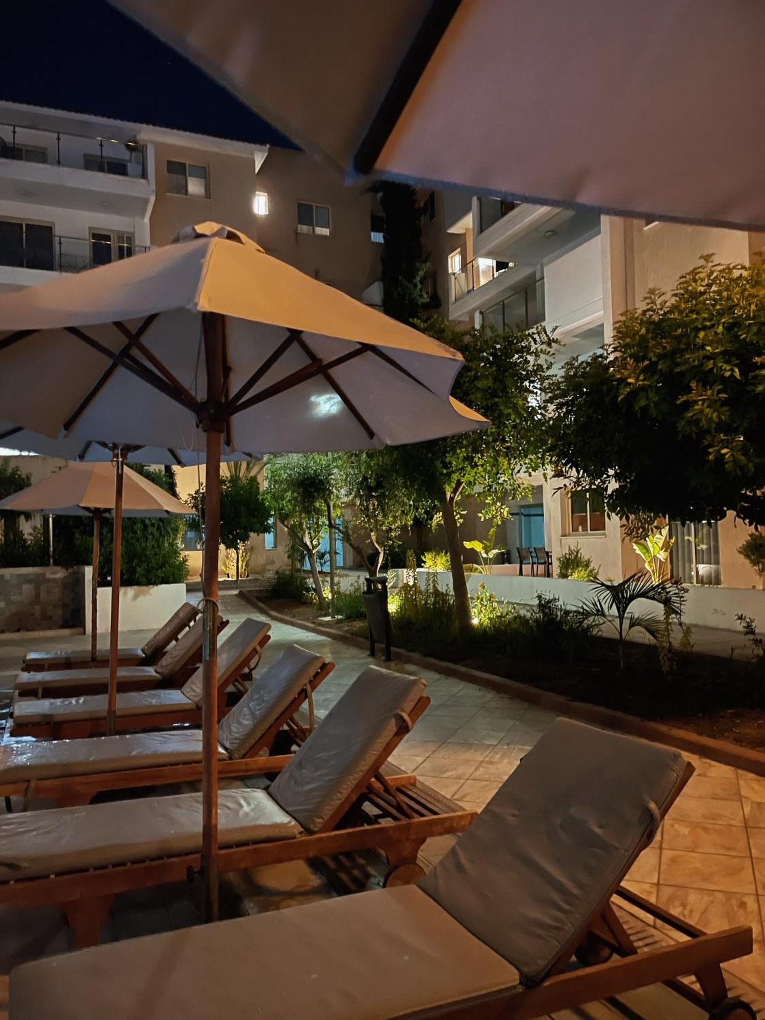 Ferienwohnung Elysia Park Paphos Exterior foto